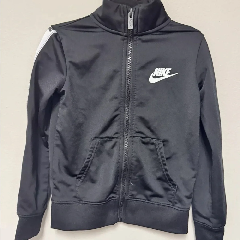 Nike this track